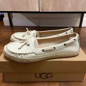 UGG WOMEN’s CHIVON SIZE 8.5